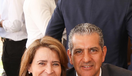 Marisa Valle y Tony Madrigal.