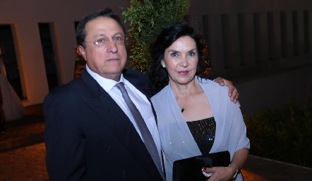  Guillermo Ortiz y Martha González.