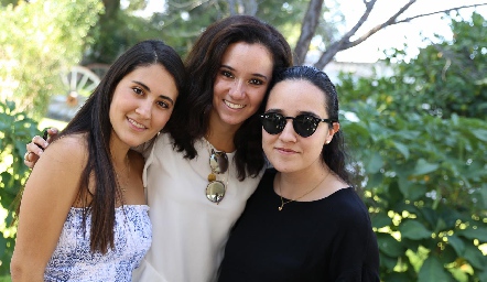  Daniela Armendáriz, Fer Duarte y Mariana Acebo.