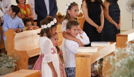  Primera Comunión de María Sofía y María José.