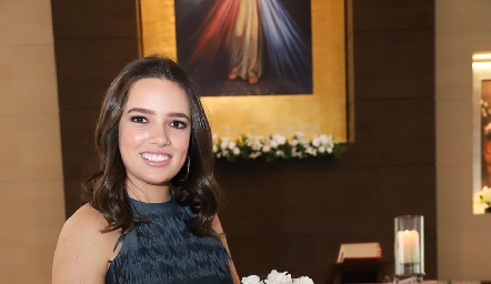 Sofía con su madrina Montse Piñero.