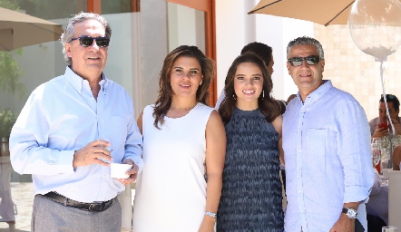  Luis Manuel y Montserrat Abella, Montse y Juan Manuel Piñero.
