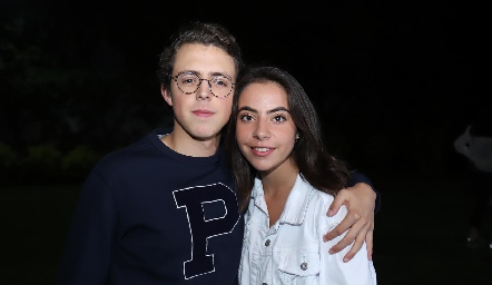  Lolo Ferretiz y Mariana Anaya.
