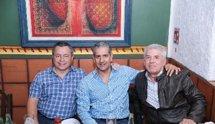  Lisandro Bravo, Tony Madrigal y Gustavo Ibarra.