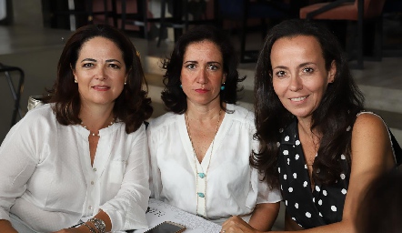  Paulina Gordoa, Rebeca Sandoval y Rocío de la Torre.