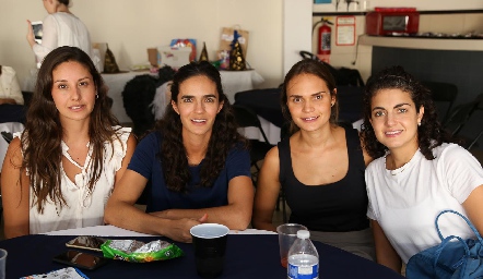  Alejandra Díaz Infante, Mariana Vivanco, Miriam García y Ana Sofía Velázquez.