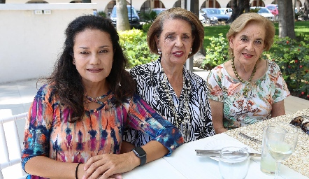  Aida Palau, Martha Abaroa y Cristina Cánovas.
