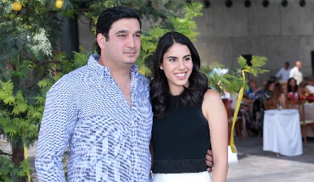  Alejandro Charur y Larissa Nader.