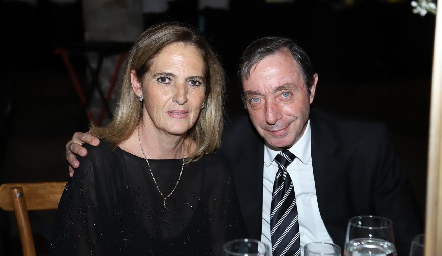  Ivonne Casarín y Ángel Candia.