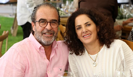  Jorge González y Alejandra Meade.