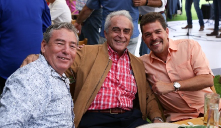  Ricardo, Víctor Mayagoitia y Andrés Uribe.