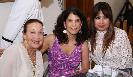 María Eugenia Carpizo, Cristina Nava y María Eugenia Velasco.