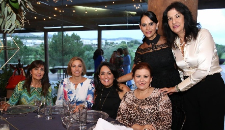  Leticia Castro, Bety Lavín, Laura Rodríguez, Marily Tobías, Laura de Cadena y Tere Ramírez.