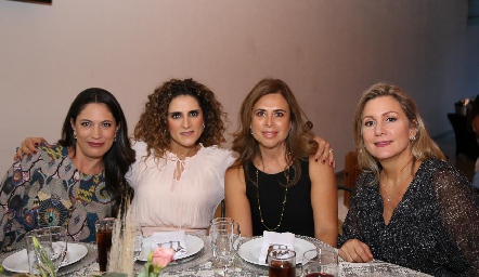  Brenda Gómez, Berenice Díaz Infante, Pilar Díaz de León y Pupi García.