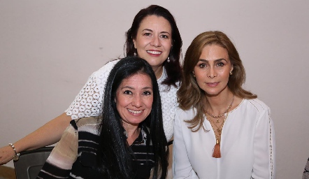  Aurora Rangel, María Luisa de la Rosa y Olga Suárez.