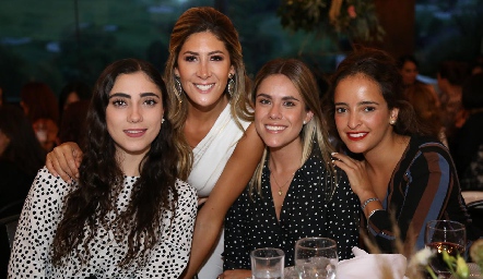  Isa Zollino, Martha de la Rosa, Jocelyn Córdova y  e Isa Torres.