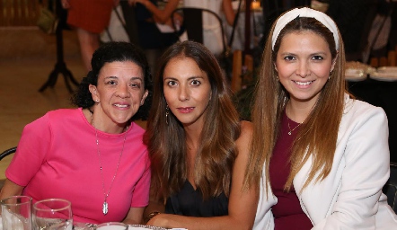  Ale Labastida, Leticia de Díez Gutiérrez y María Eva Díez Gutiérrez.
