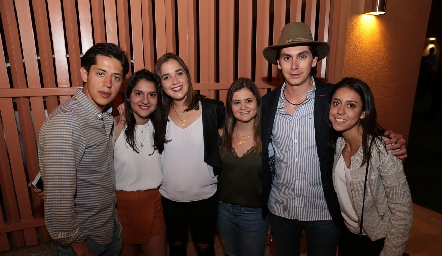  Carlos Aguilera, Marcela Duque, María Meade, Marijó Valladares, Pato Ávila y Consuelo Madrid.