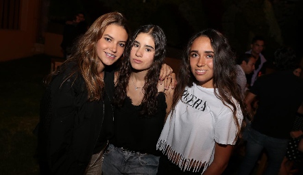  Renata Fernández, Valeria Mier y Ana Pau Méndez.