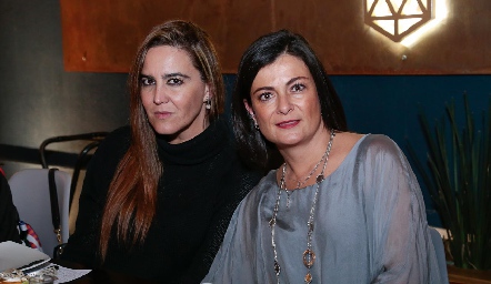 Isabel Garfias y Elsa Lozano.