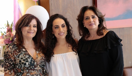  Beatriz Rojas, Ale Zepeda y Maru Martínez.