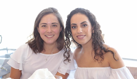  Vane Herrera y Ale Zepeda.