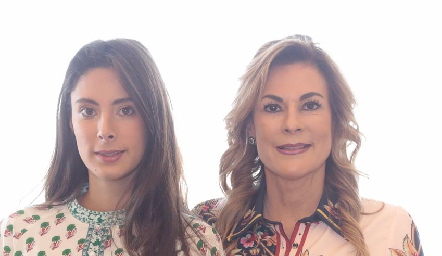  Ana Paola Rojas, Adriana Monjarás, Cecilia de los Santos y Leticia Rojas.
