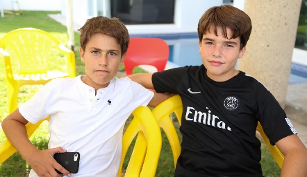  Mau Galván e Irving.