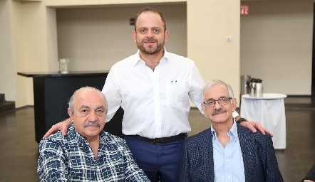  Juan Sarquis, Saad Sarquis y Saad Sarquis.