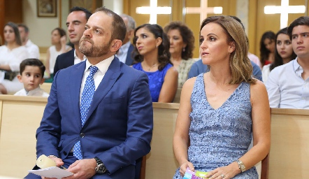  Saad Sarquis y Romina Madrazo, padrinos de José Miguel.