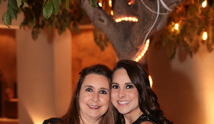  Marisol Hernández y su hija Bárbara González.
