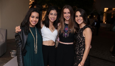  Adriana Ruiz, Lucía González, Mariana O´Farril y Bárbara González.