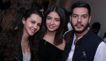Marijó Cifuentes, Sofía Rojas y Juan Carlos Magdaleno.
