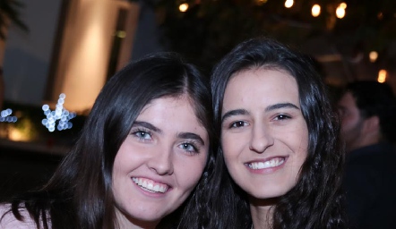  Andrea Salazar y Marlú Estrada.