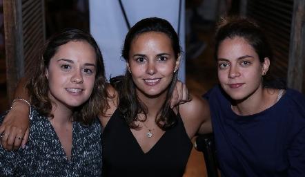  Alejandra Martínez, Ceci Dávila y Marissa Anaya.