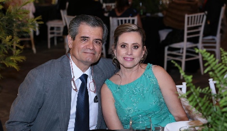  Carlos Álvarez y Fabiola Vidaña.