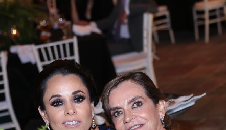 María José Cordero y Lety Cordero.