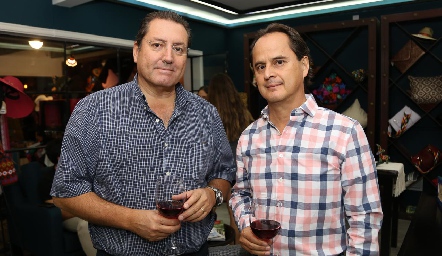  Rafael Olvera y Raúl Antunes.
