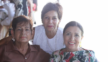  María González, Lourdes Díaz y Lila Meraz.