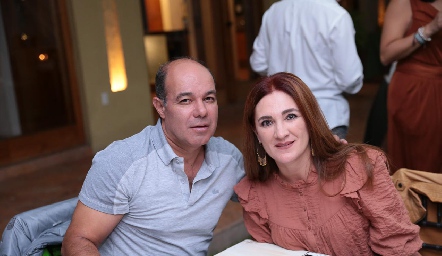  Enrique Quintero y Anita Anaya.
