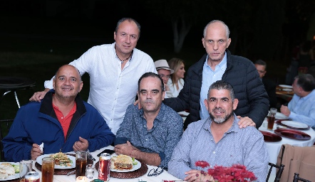  Rafa Meade, Edgardo Belgodere, Alejandro Delgado, Tony Pizzuto y Carlos Gouyonnet.