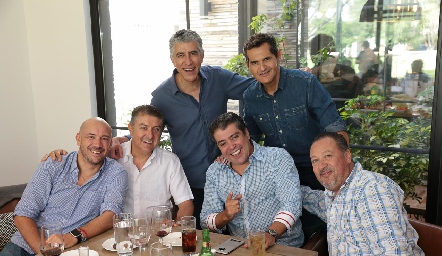  Roberto García, Carlos de Alba, Sergio Godínez, Daniel De Luna, Jaime Fonte y Ramón Muñoz.