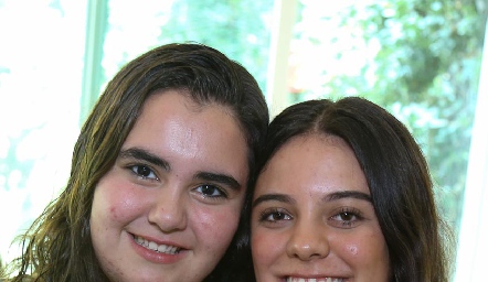  Martita Payán y Selene Rosales.