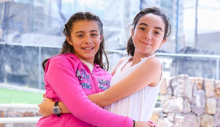  Natalia y Lucía.
