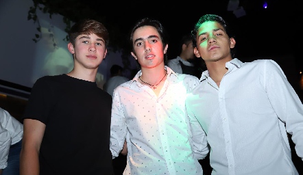  Daniel, Gustavo y Diego.