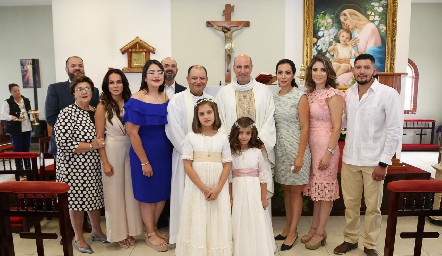  Primera Comunión de Pilar y Almudena .