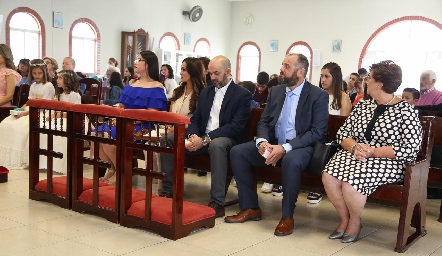 Primera Comunión de Pilar y Almudena.