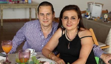  Omar Aguilar y Alma Cecilia de Ávila.