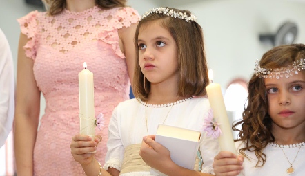Primera Comunión de Pilar y Almudena.
