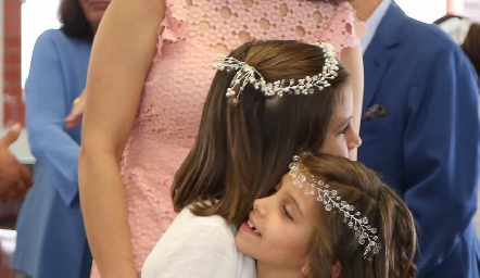 Primera Comunión de Pilar y Almudena.